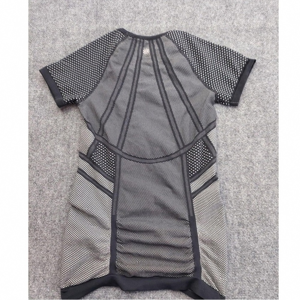 Black and Gray Short Sleeve Women's Top